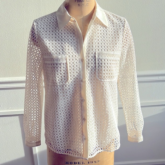 Joie cream colored fishnet blouse with lining and bell sleeve - Picture 1 of 3